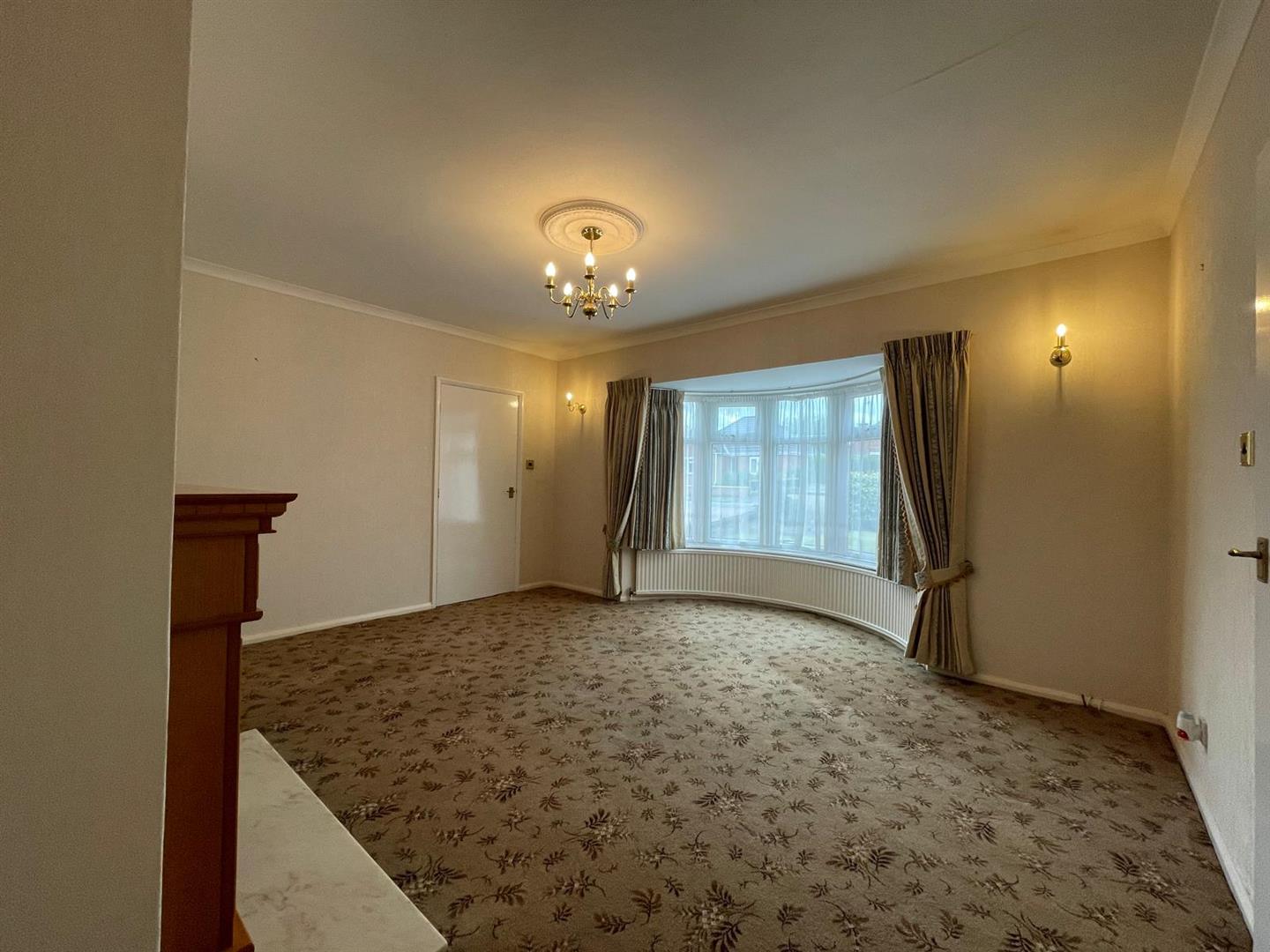 10 MILLFIELD AVENUE